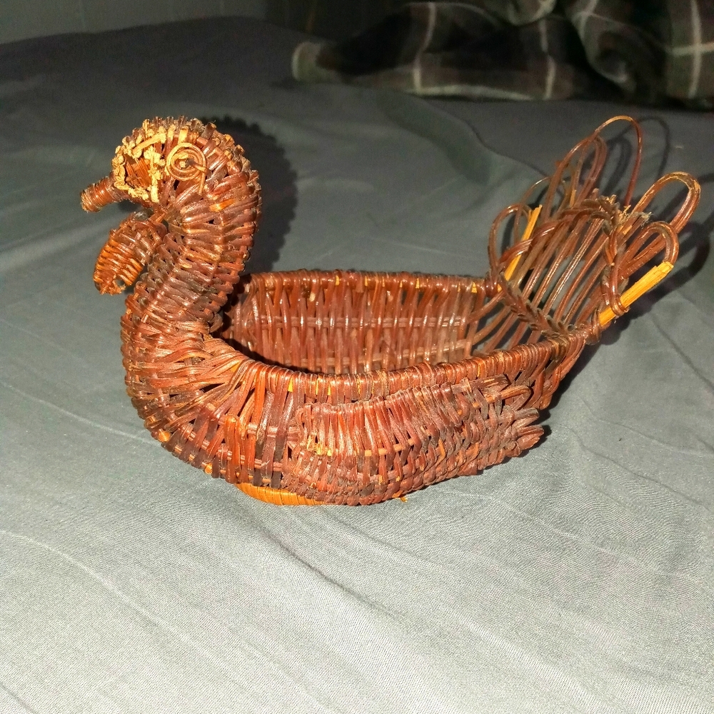 🔴 10 for $10. Wicker decor